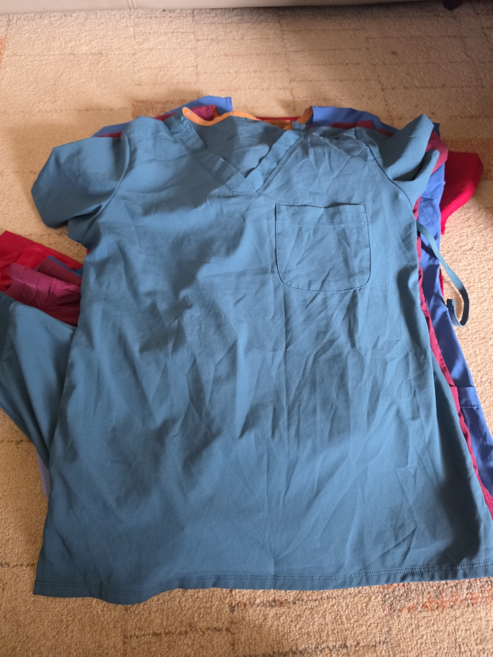 Women's 10-Piece Scrub Bundle 5 Tops & 5 Bottoms S Tops M Petite Pants ✨️⚕️